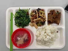 例汤-上海外国语大学（虹口校区）食堂