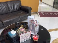 -雅悦齿科(顾村公园店)