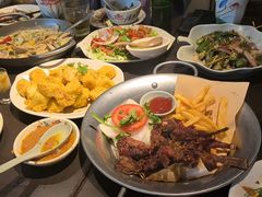 -大头虾越式风味餐厅(光明广场店)