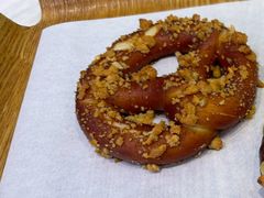 酥菠萝碱水结-巴黎贝甜(龙江店)