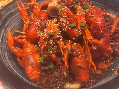 -肥肥虾庄·金牌油焖大虾(杨园滨江时代walk店)