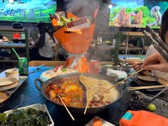 -鹿鸣山草本茶香火锅(园西路店)
