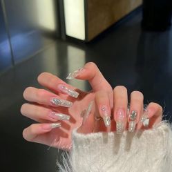 -FuFu美甲美睫