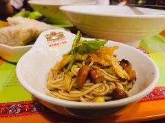 -海口骑楼小吃街