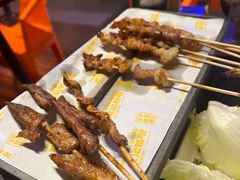 -威记烧嘢·南宁烧烤·超级生牛(绿地店)