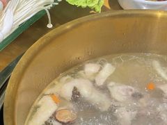 -三个椰子·现砍椰子鸡(金源CBD店)