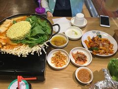 -同堂韩国料理炭火烤肉(彩虹广场店)