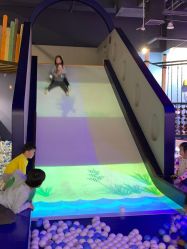 -幻贝家儿童乐园(苏州中心店)