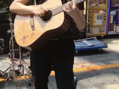 -COCO  BOMB国际流行音乐(爱琴海校区)