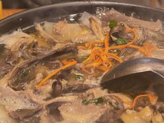 -乡土特色.冷锅鱼.牦牛肉汤锅