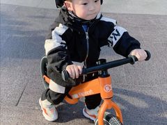 -八爪矩阵极限运动馆·儿童平衡车·感统训练(南海子公园校区)