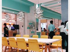 大堂-姚姚酸菜鱼·金戈戈香港豉油鸡(喜荟城联名店)