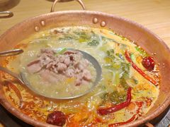 -洱火云南酸菜牛肉火锅(石景山当代商城店)