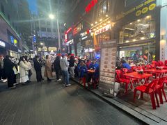 -BHC炸鸡(明洞总店)