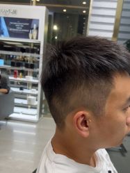 -苏奇发型·烫发染发