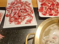 -顶顶汤火牛排火锅·经典铜锅涮肉