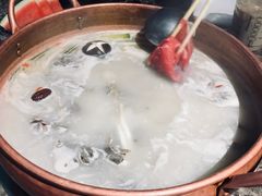 -三人行骨头王火锅(长寿店)