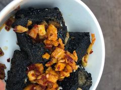 -黑色经典臭豆腐·湖南特产(步行街店)