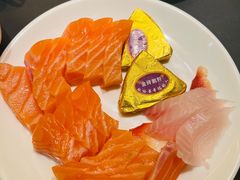 -钱小奴海鲜自助黑金店(杭州滨江龙湖店)
