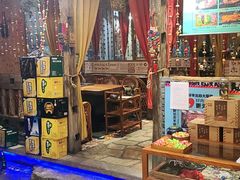 -老牌坊云南鱼豆花火锅(爱建店)