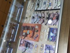 -广州宝岛眼镜武汉和光眼镜市场西区店