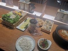 -呷哺呷哺(融创茂店)