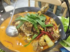 鱼羊鲜火锅-江城燕子大排档(江汉路步行街店)