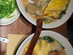 -荣家黄鱼面(前滩太古里店)