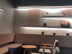 -瑞幸咖啡(巴黎春天陕西路店)