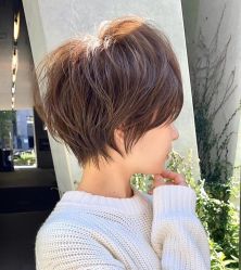 -变画·发型STUDIO