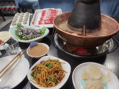 -楼外楼大刀肉传统火锅居(幸福街店)