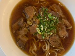 半筋半肉拉面-天下三绝 牛肉面/红酒