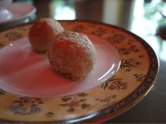 烤鸭酥饼-桂花楼淮扬中餐厅(浦东香格里拉店)