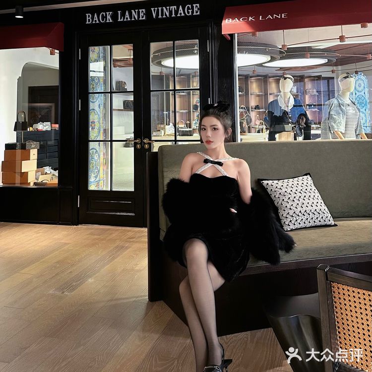青岛超有氛围的中古咖啡店 复古味好浓▪️