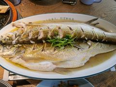 -蜜桃餐厅·伴山(湖滨商业街店)