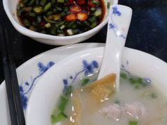 -老来福·非遗酸汤兔(凯旋路店)