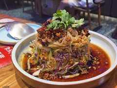 -山河屯铁锅炖·非遗东北菜(南山店)