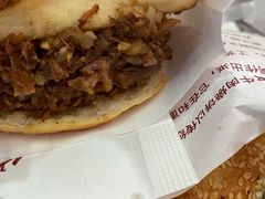 牛肉烧饼（多肉）-穆得·老周家牛肉烧饼(普利街店)