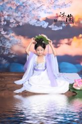 点击看大图 -后宫·古装汉服京剧儿童亲子全家福摄影