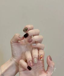 -赢韵美甲美睫瑞士净斑中心
