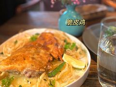 脆皮鸡-Carbon莫卡哆·意大利复古集市餐厅(杭州大厦店)