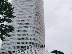 -上海尚嘉中心