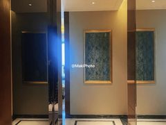 -天津京基皇冠假日酒店
