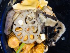 -万记麻辣烫国展总店