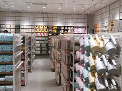 -名创优品(山东青岛华润万象城店)