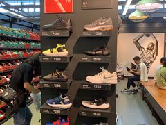 -上品折扣(回龙观店)