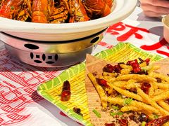 -肥肥虾庄·金牌油焖大虾(汉街SKP店)