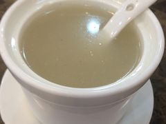 -周家大连水饺(美专校街店)