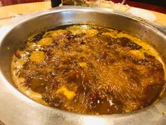 -家乡重庆火锅店