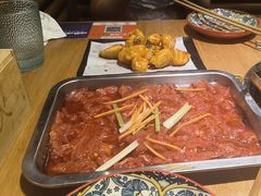 -洱火云南酸菜牛肉火锅(石景山当代商城店)